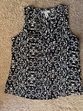 White House Black Market Black and White Floral Medallion Sleeveless Camisole